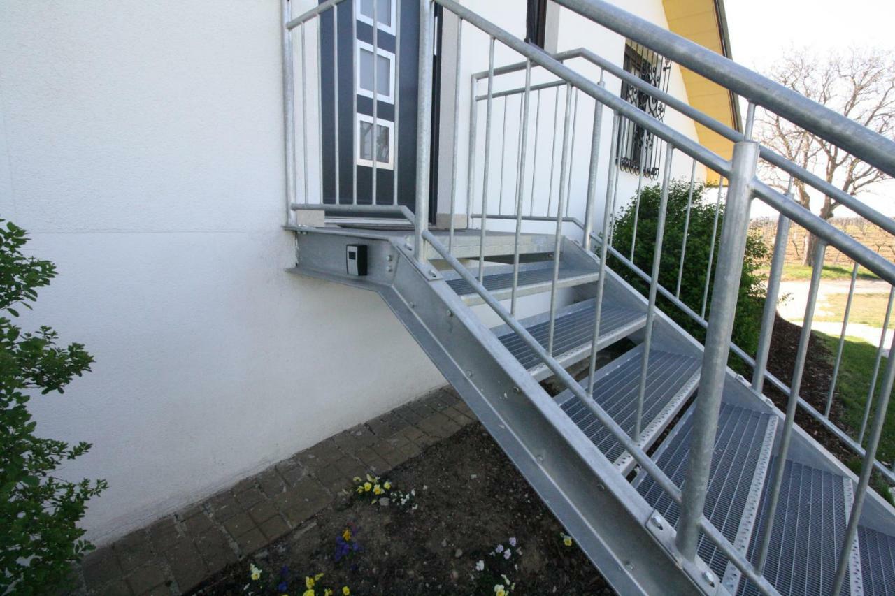 Ferienwohnung Fam. FREY Kleinhoflein Exterior foto